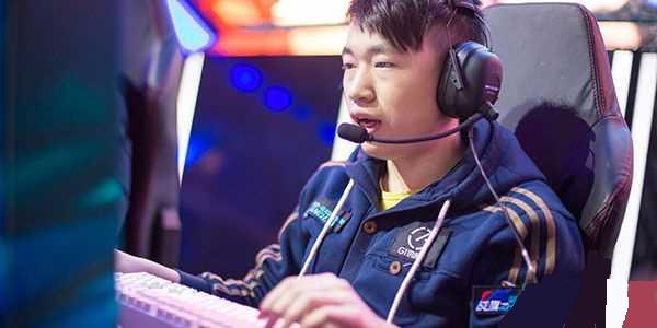 一个会开飞机的音乐家，也是NBA总决赛主教练